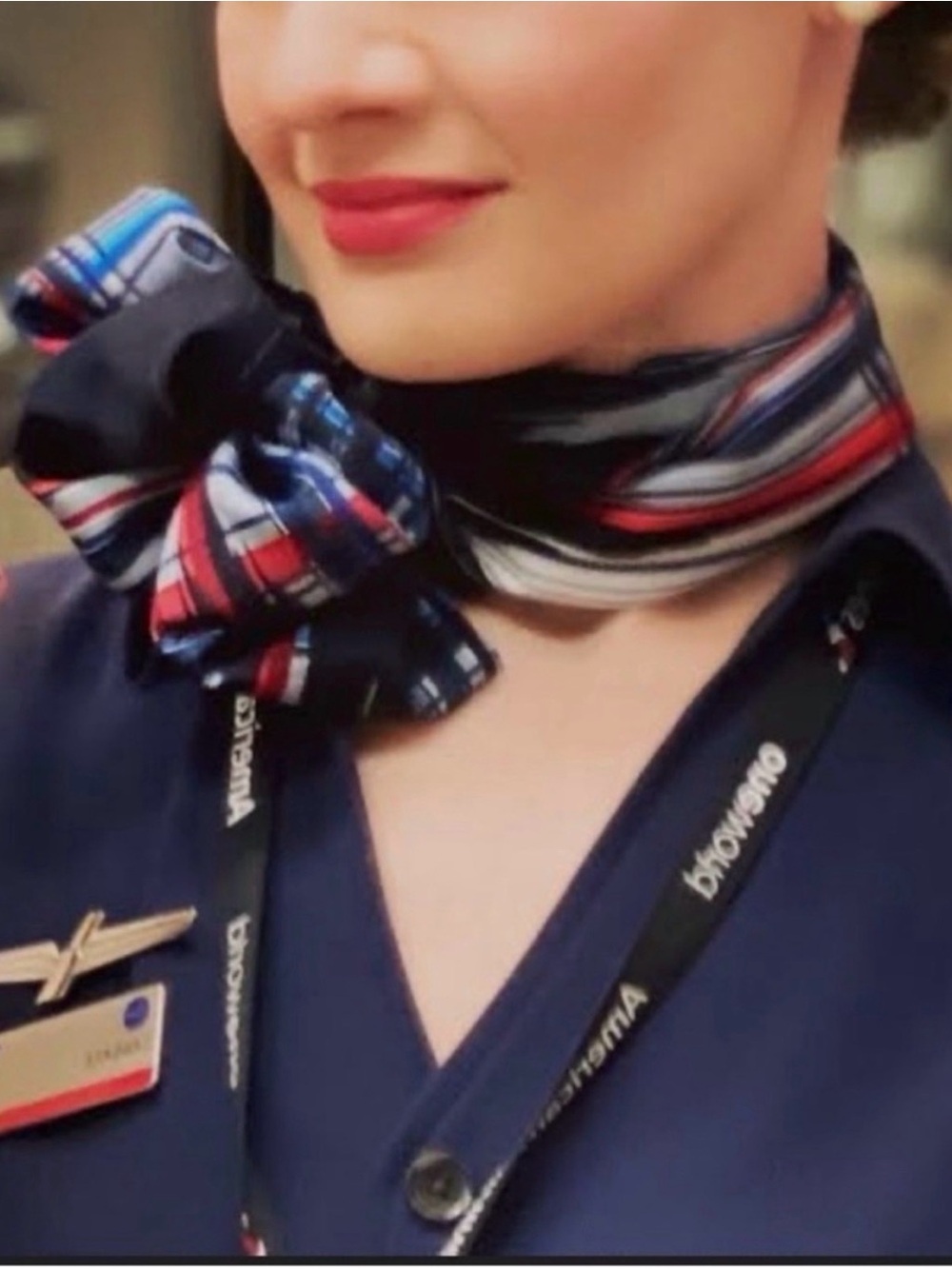 American Airlines flight attendant scarf - Picture 4 of 5
